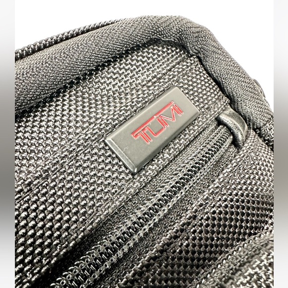 TUMI Carrying Case for 11” tablet Unisex in Black - Picture 8 of 9